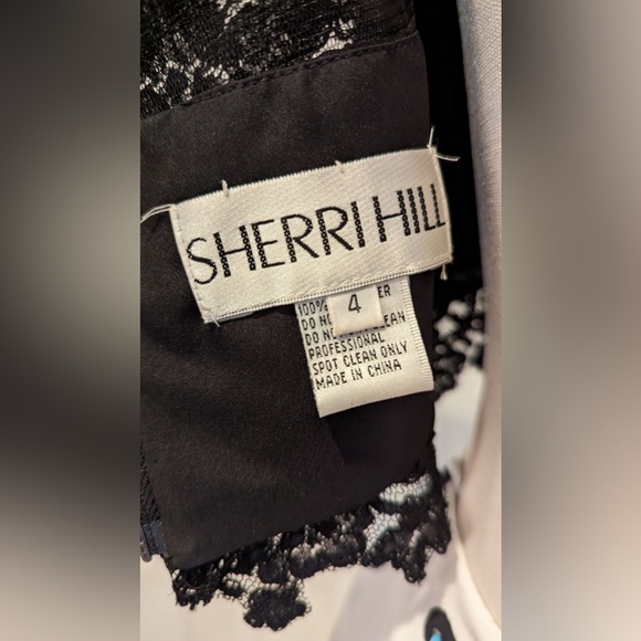 Sherri Hill two piece polka dot set size 4 with custom stones and bow - Picture 2 of 5